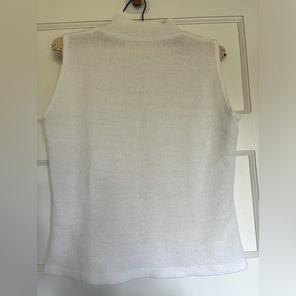 Tops - Sleeveless mock neck knit shirt